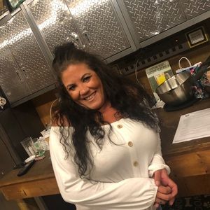 Meet your Posher, Melissa r